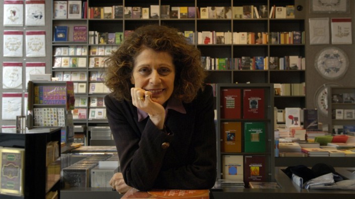 40 Jahre Literaturhandlung: Rachel Salamander in der "Literaturhandlung" im Neuen Jüdischen Museum in München am Jakobsplatz.