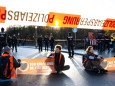 Aktivisten der·"Letzten Generation"·in München. Um solche Blockaden geht es bei den neuen Ermittlungen allerdings nicht.