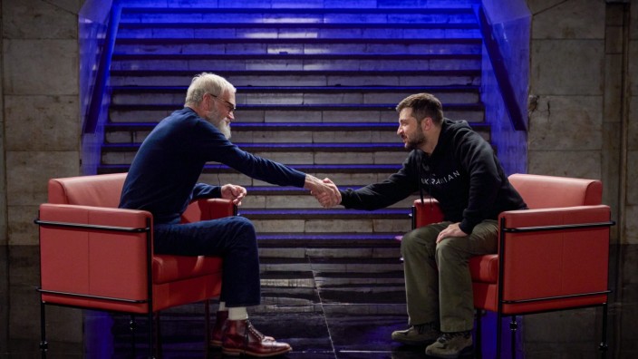 Interview in der Ukraine: Hat gern Präsidenten zu Gast: David Letterman mit Wolodimir Selenskij.