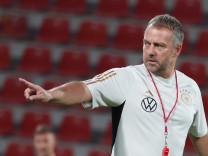 Deutscher Fußball-Bund: Flick schließt Rücktritt als Bundestrainer aus