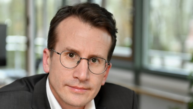 Zuflucht im Landkreis Starnberg: "Wir können nicht ständig weitere Unterkünfte aus dem Boden stampfen", findet Starnbergs Landrat Stefan Frey (CSU).