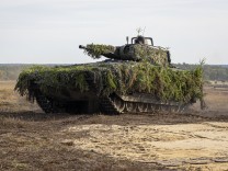 Bundeswehr: Krisentreffen nach Pannenserie beim “Puma”