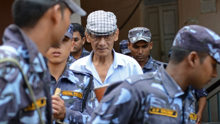 Nepal: Der Serienmörder Charles Sobhraj alias "Die Schlange" nach einer Gerichtsanhörung im Jahr 2014.