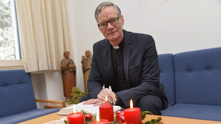 Germering: Der Germeringer Stadtpfarrer Andreas Christian Jaster ist inzwischen für drei Pfarreien zuständig.