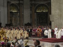 Messe im Petersdom: Papst wirbt für “wahren Reichtum des Lebens”