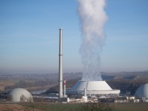 Liveblog zur Energiekrise: BDI-Präsident kann sich deutsche Atomkraft noch länger vorstellen