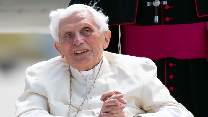 Katholische Kirche: Der emeritierte Papst Benedikt XVI. im Sommer 2020.