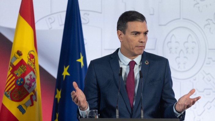 Madrid: Spaniens Regierungschef Pedro Sánchez hat ein Maßnahmenpaket in Höhe von zehn Milliarden Euro vorgestellt.