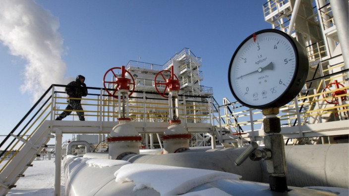 Erdöl: Russland will 2023 seine Ölförderung drosseln, hier eine Anlage in Neftejugansk in Westsibirien.
