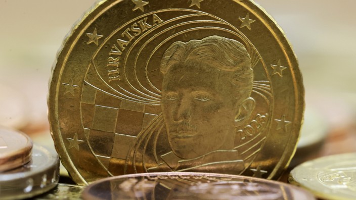Euro-Zone: Die neue kroatische Euro-Münze mit dem Bild des Wissenschaftlers Nikola Tesla.
