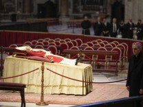 Vatikan: Rivalitäten im Schatten des toten Papstes