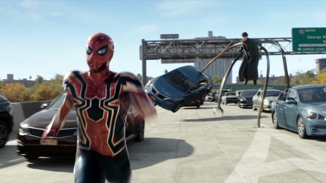 Nachhaltigkeit in Hollywood: Im Spiderman-Abenteuer "No Way Home" und in der Neuauflage des Horrorfilms "Scream" sind bewusst nur Elektroautos zu sehen.