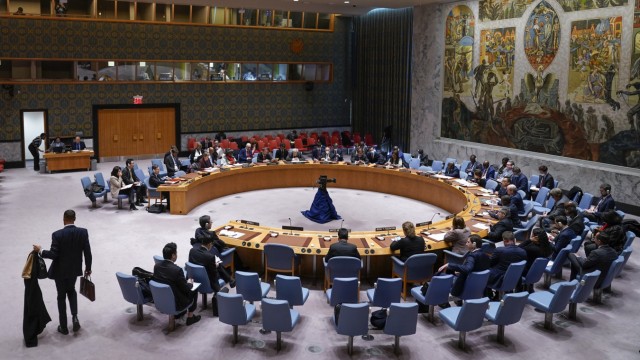 Schweiz im UN-Sicherheitsrat: Vor den Diplomaten aus Bern liegen zwei anspruchsvolle Jahre in New York: Sie könnten unter Druck der ganz großen Mächte geraten im Weltsicherheitsrat - hier eine Sitzung im vergangenen November.