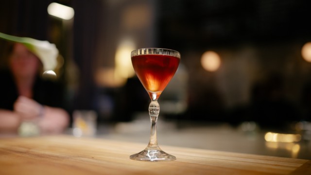 Bar Uno: Gestatten: ein "Adonis", eine Mischung aus Wermut, Sherry und Bitters.