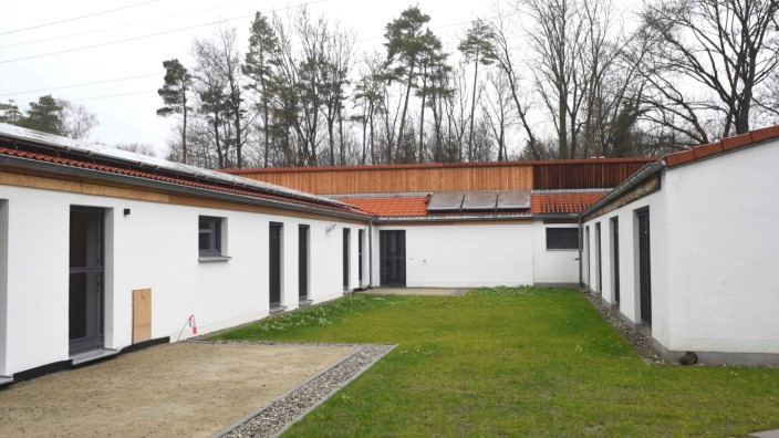 Dachauer Tierheim in Finanznot: Die finanzielle Lage des Dachauer Tierheims ist prekär: Weil es immer mehr Tiere aufnehmen muss, wurde ein neuer Anbau geschaffen, der hohe Kosten verursachte.