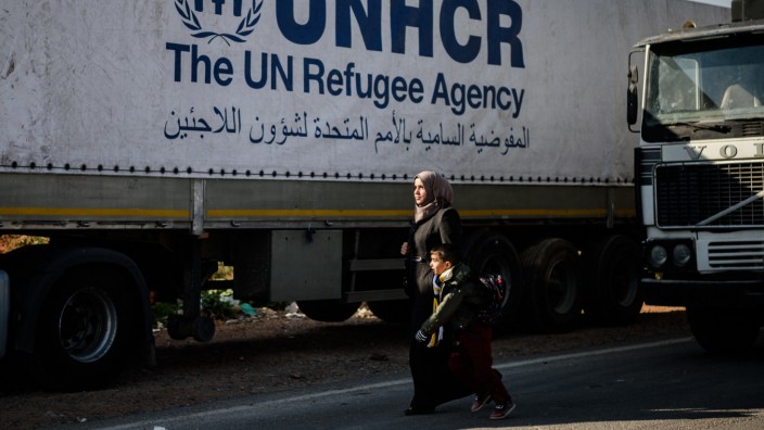 Syrien: Humanitärer Hilfstransport für Syrien an einem UN-Verladepunkt auf der türkischen Seite der Grenze in Hatay.