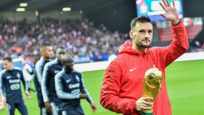 Internationaler Fußball: Sein größter Triumph: 2018 in Moskau gewann Hugo Lloris das WM-Finale gegen Kroatien.