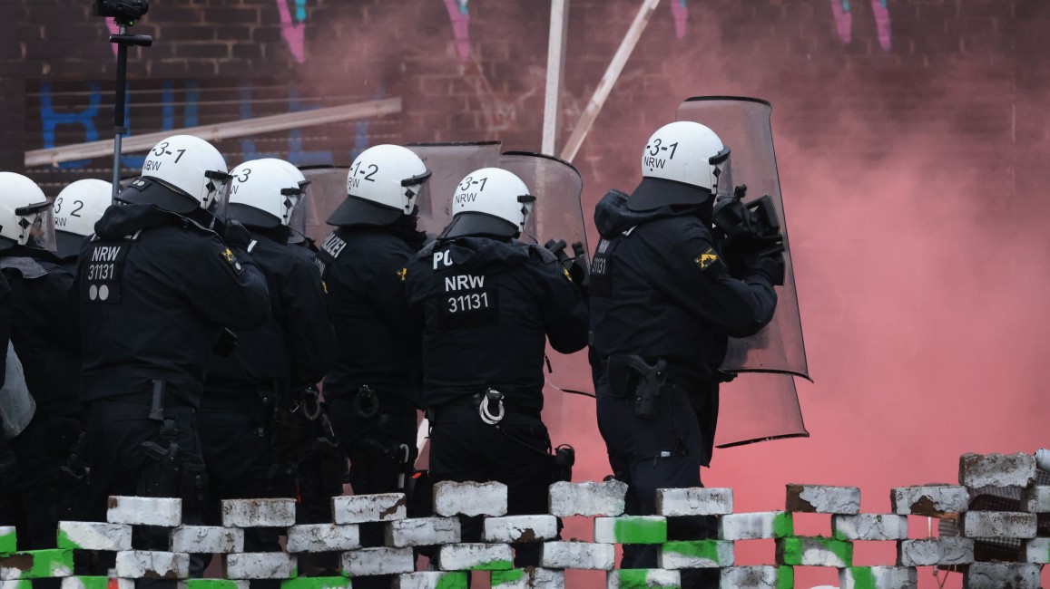 Eviction of Lützerath begins: police advance, mood heated – politics