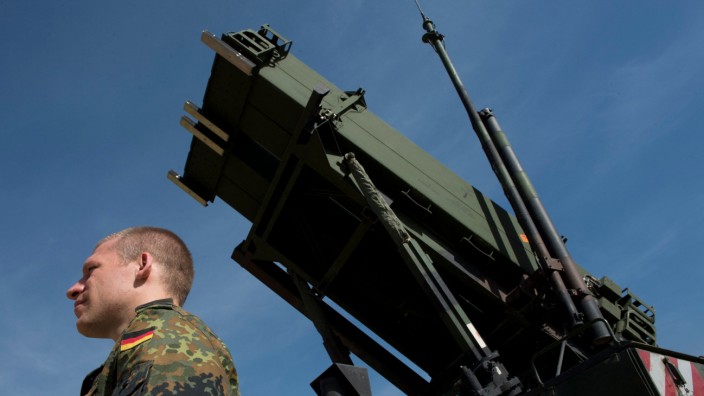 Ukraine: Das Flugabwehrraketensystem "Patriot" der deutschen Luftwaffe soll zur Verteidigung der Ukraine gegen russische Angriffe beitragen.