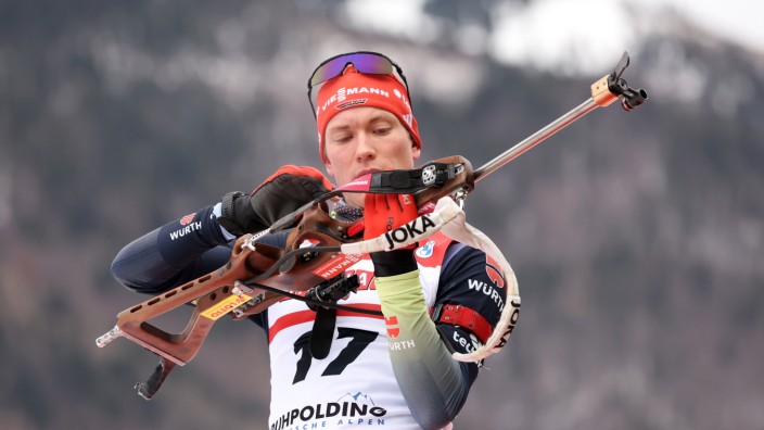 Biathlon-Weltcup in Ruhpolding: Platz sechs nach einem Fehler am Schießstand: Benedikt Doll.