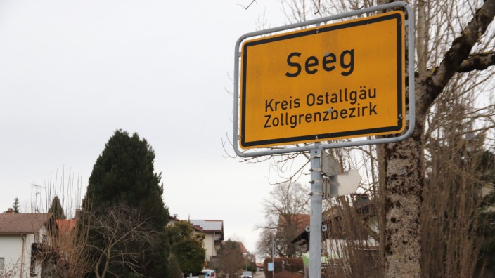 Ostallgäu: Weil er gemeinsam mit anderen die Pflegekasse um 1,1 Millionen Euro geprellt haben soll, wurde am Mittwoch der Bürgermeister von Seeg festgenommen.