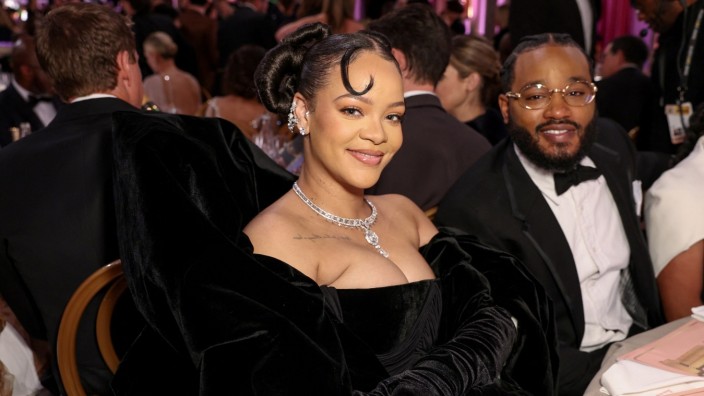 Golden Globes 2023: Auch glamouröse Gäste war Rihanna konnten die Einschaltquote der Golden Globes nicht retten.