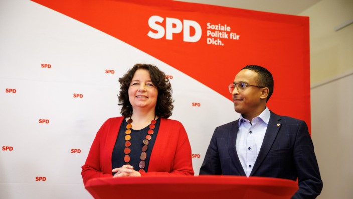 Nach Rücktritt: Die Landtagsabgeordnete Ruth Müller ist neue Generalsekretärin der Bayern-SPD. Ihr zur Seite steht der Nürnberger SPD-Chef Nasser Ahmed als Stellvertreter.