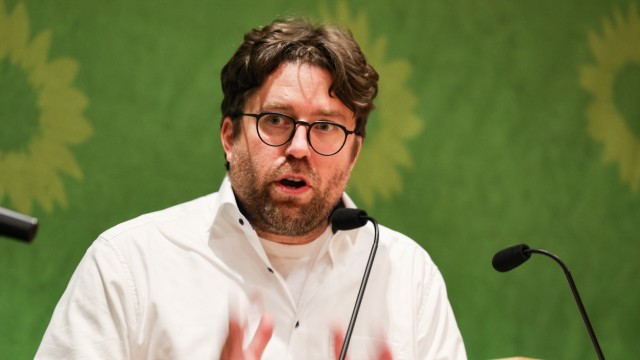 Landtagswahl: Landtagskandidat Martin Modlinger überzeugt mit einer rhetorisch ausgefeilten Rede.