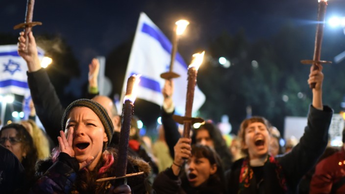 Israel: Die Menschen, die am Samstag in Tel Aviv auf die Straße gingen, waren getrieben von Sorge und von Wut. Aber können sie wirklich etwas bewegen?