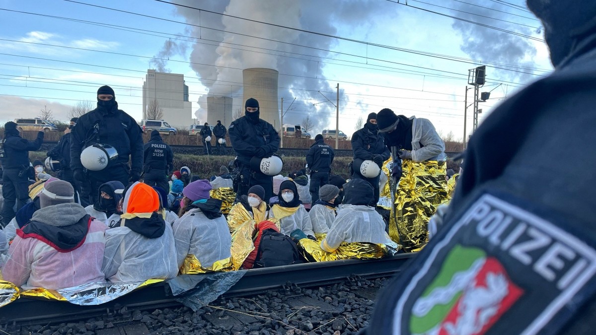 Live blog on Lützerath: Opponents of coal power continue protests