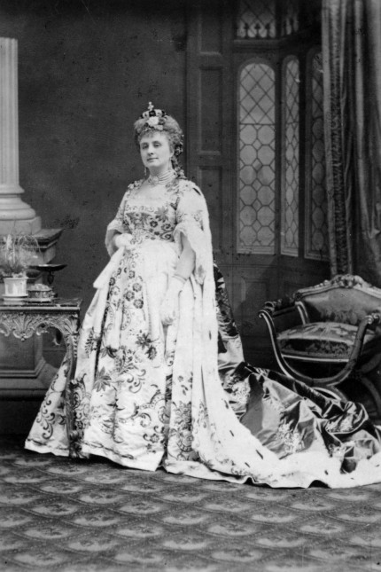 Premiere: Star des Pariser Theaters und der Salons: Hortense Schneider als Offenbachs "Grande Duchesse de Gerolstein". Zu ihren Bewunderen gehörten viele gekrönte Häupter.