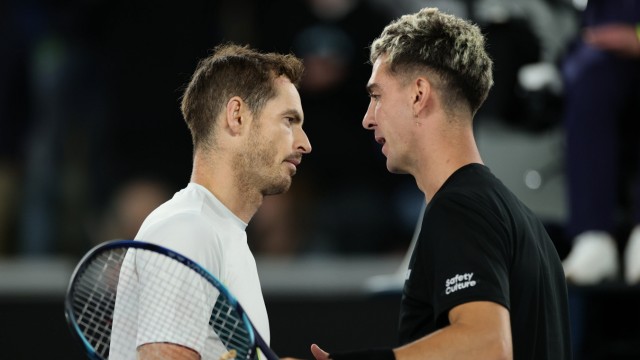 Tennis: fair winner, fair loser: Andy Murray and Thanasi Kokkinakis, protagonists of an unforgettable evening.