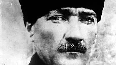 Türkei: Hätte keine Chance als Chaffeur: Staatsgründer Kemal Atatürk.