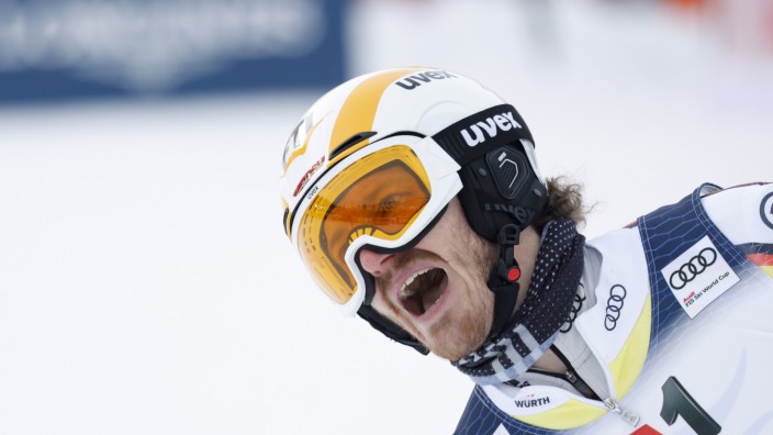Ski alpin: Unerfreuliche Botschaften von der Anzeigetafel: Linus Straßer verpasst das Podium in Kitzbühel um eine Hundertstelsekunde.