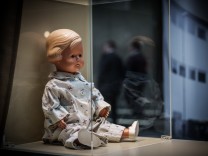 Yad Vashem-Ausstellung im Bundestag: 15 Dinge und Inge