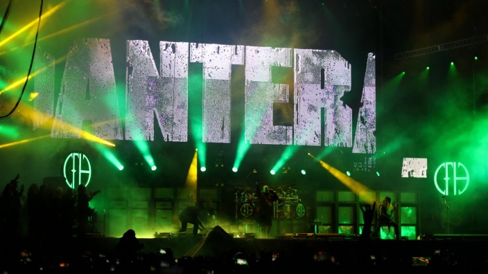Rassismus-Vorwürfe: Beim "Hell And Heaven Metal Fest" im mexikanischen Toluca Anfang vergangenen Dezember hatten "Pantera" noch einen Auftritt. Dagegen erhielt die Band jetzt eine Absage für die Festivals "Rock im Park" in Nürnberg und "Rock am Ring" in der Eifel.