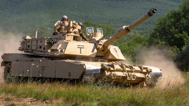 USA: Mit der Uran-Munition könnten auch die "M1-Abrams"-Panzer bestückt werden, von denen die UKraine bis Mitte September die ersten zehn Exemplare erhalten soll.