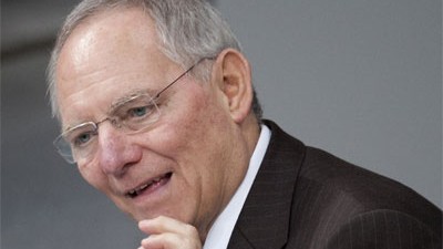 Schweiz: CD über Steuerhinterzieher: Wolfgang Schäuble plädiert wie Kanzlerin Merkel dafür, die brisante Daten-CD zu erwerben. Sein Argument: "Wir können jetzt nicht das Gegenteil machen von dem, was wir vor zwei Jahren gemacht haben".