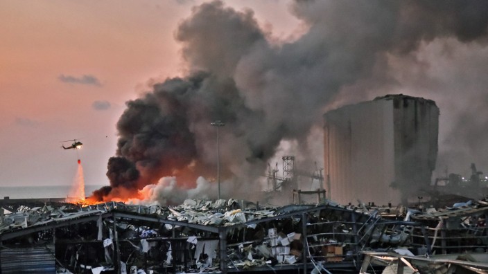 Libanon: Die Katastrophe vom 4. August 2020 im Hafen von Beirut. Fast 220 Menschen starben bei der riesigen Explosion.