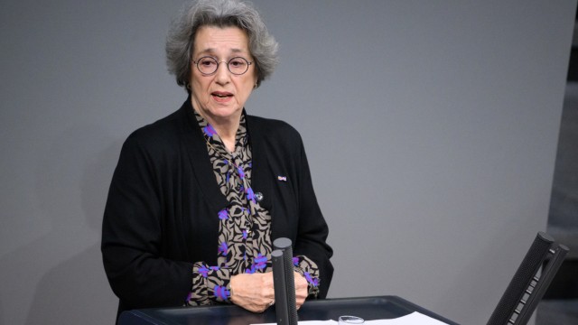 Holocaust-Gedenktag: Holocaust-Überlebende Rozette Kats sprach bei der Gedenkstunde für die Opfer des Nationalsozialismus im Deutschen Bundestag.