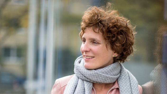 Annette Pehnt "Die schmutzige Frau": Die Schriftstellerin Annette Pehnt ist 1967 geboren und lehrt am Literaturinstitut in Hildesheim.