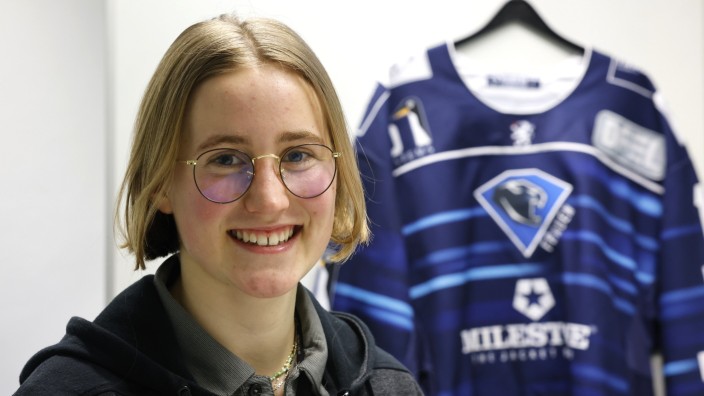 Freisinger Eishockeytalent: Die Freisingerin Lucy Klein spielt Eishockey bei der ERC Ingolstadt. Ihre ersten Schlittschuhe hat sie mit zwei Jahren angehabt.