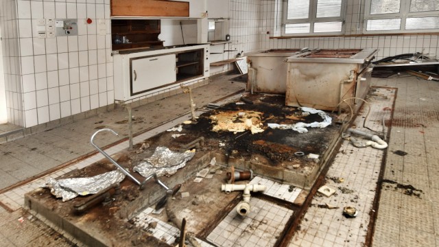Wirtshaussterben: Die Küche wurde verdreckt zurückgelassen.