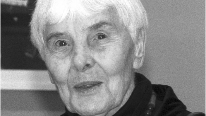 Nachruf: Starb kurz vor ihrem 90. Geburtstag: Textilkünstlerin Else Bechteler-Moses.