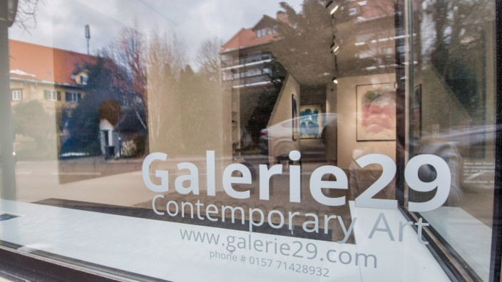 Kunstmarkt: "Die Galerie hat nur noch Geld gekostet": Michael Barth hat seine "Galerie 29" an der Hauptstraße in Starnberg zugemacht.