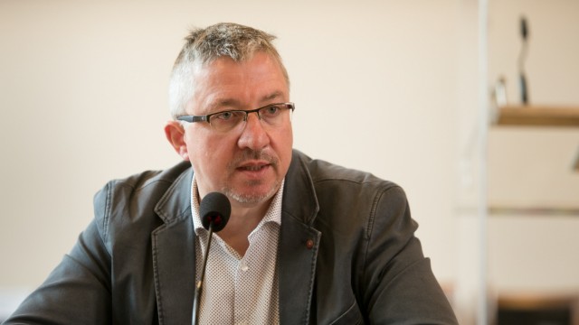 Streit um Grünflächenschutz: Beklagt die fehlende Haltung bei seinem grünen Koalitionspartner: SPD-Fraktionschef Christian Müller.