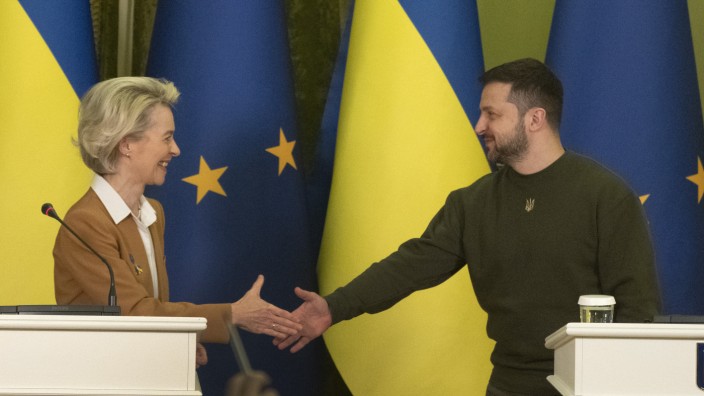 Ukraine: Wolodimir Selenskij und Ursula von der Leyen in Kiew