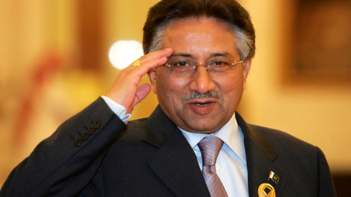Pervez Musharraf: Der frühere pakistanische Präsident Pervez Musharraf bei einer Konferenz islamischer Staaten im Jahr 2005.