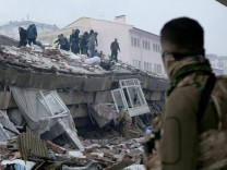 Erdbeben in der Türkei: Hat die türkische Regierung die Menschen nicht genug geschützt?