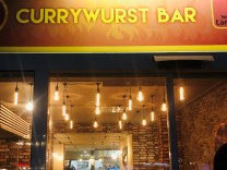 Nürnberg: Einmal Currywurst mit Kaviar, Trüffel und Champagner, bitte